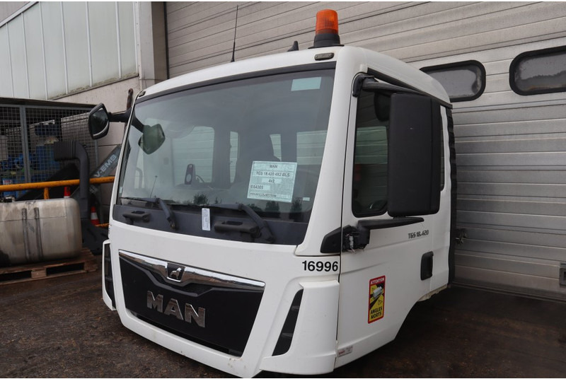 MAN F99L17 TGS EURO6 - Fahrerhaus und Interieur für LKW: das Bild 2 MAN F99L17 TGS EURO6 - Fahrerhaus und Interieur für LKW: das Bild 2