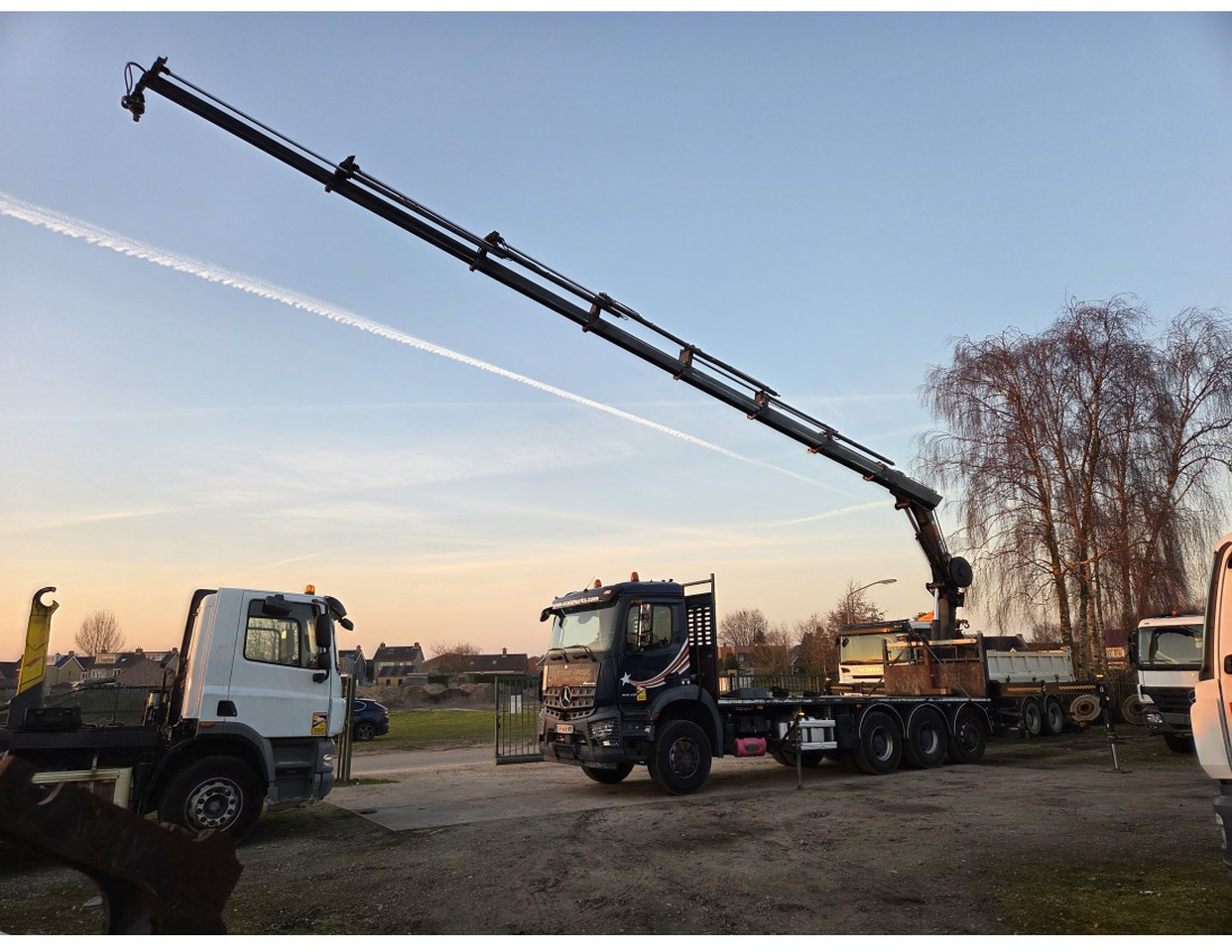 Mercedes Arocs 3240 8x4 Open Truck Crane HIAB X-HIDUO 258 E-7 7 extensions - Pritsche LKW, Autokran: das Bild 1 Mercedes Arocs 3240 8x4 Open Truck Crane HIAB X-HIDUO 258 E-7 7 extensions - Pritsche LKW, Autokran: das Bild 1