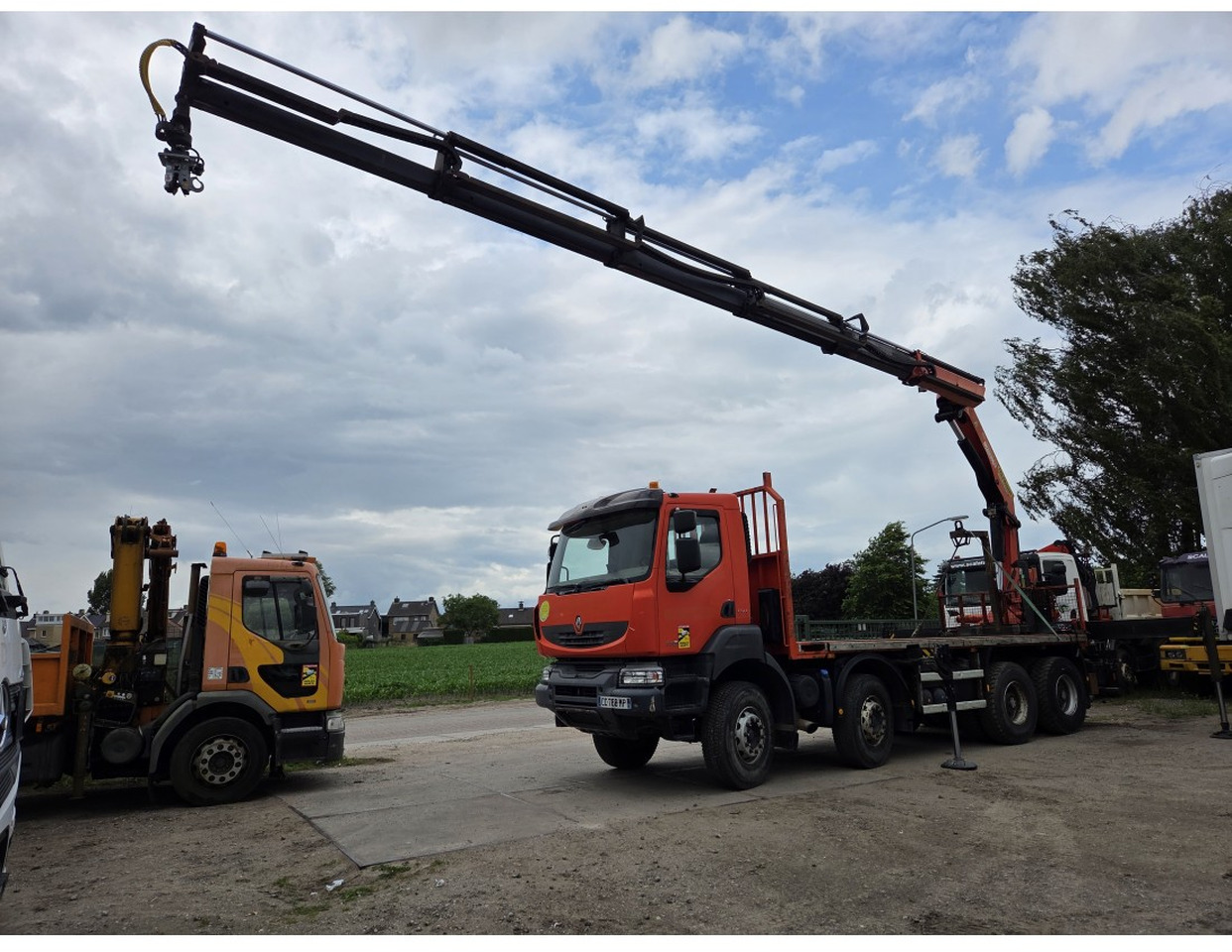 Renault Kerax 430 8X4 Flatbed Crane Palfinger PK26002EH 26 ton 5 Extensions *Retarder - Pritsche LKW, Autokran: das Bild 1 Renault Kerax 430 8X4 Flatbed Crane Palfinger PK26002EH 26 ton 5 Extensions *Retarder - Pritsche LKW, Autokran: das Bild 1