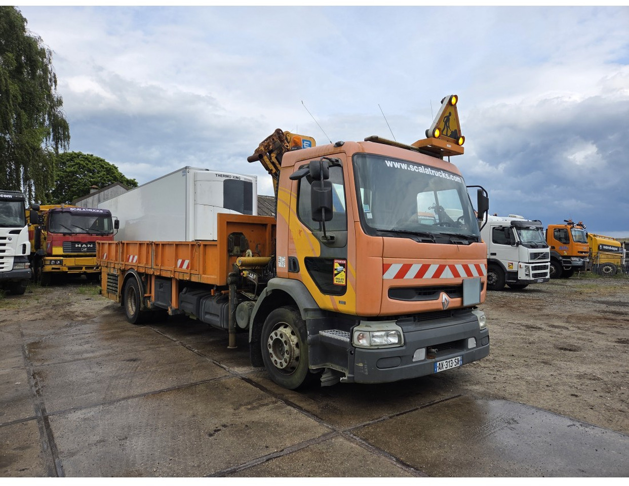 Pritsche LKW, Autokran Renault Premium 300 MECHANICAL PUMP OPEN BOX COMPRESSOR CRANE EFFER 140/2S: das Bild 7 Pritsche LKW, Autokran Renault Premium 300 MECHANICAL PUMP OPEN BOX COMPRESSOR CRANE EFFER 140/2S: das Bild 7