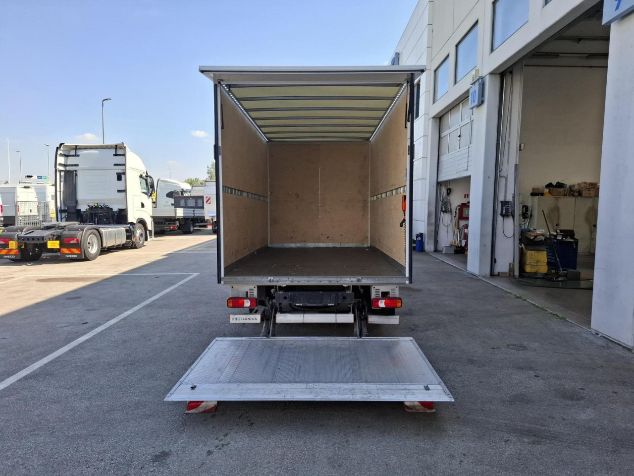 IVECO Daily 35S16 - Kastenwagen: das Bild 5 IVECO Daily 35S16 - Kastenwagen: das Bild 5