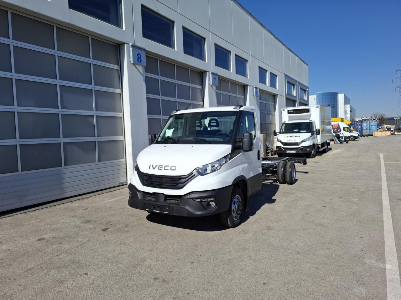 IVECO Daily 50C18H/P - Fahrgestell LKW: das Bild 1 IVECO Daily 50C18H/P - Fahrgestell LKW: das Bild 1