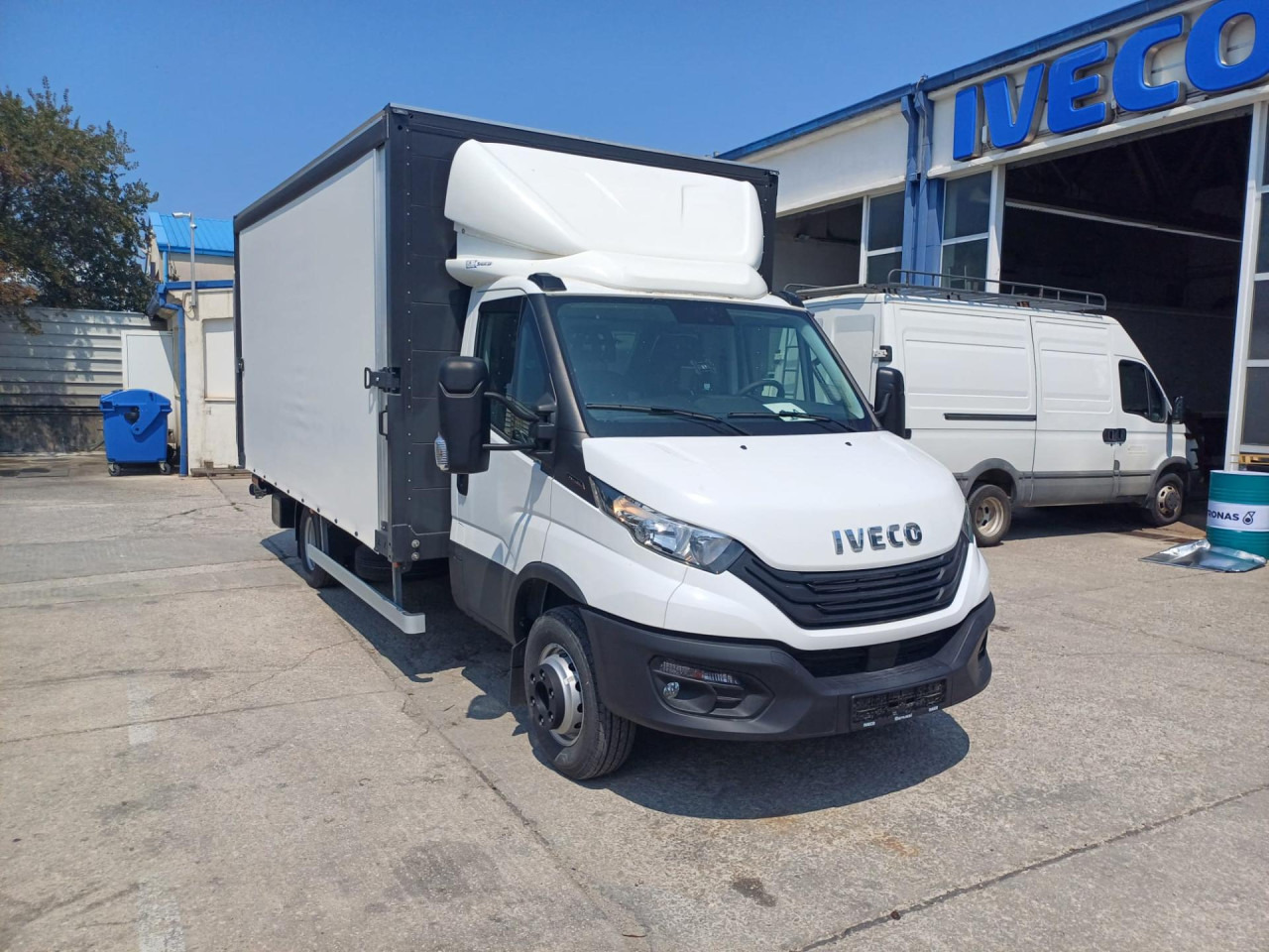 IVECO Daily 70C18H - Planen Transporter: das Bild 4 IVECO Daily 70C18H - Planen Transporter: das Bild 4