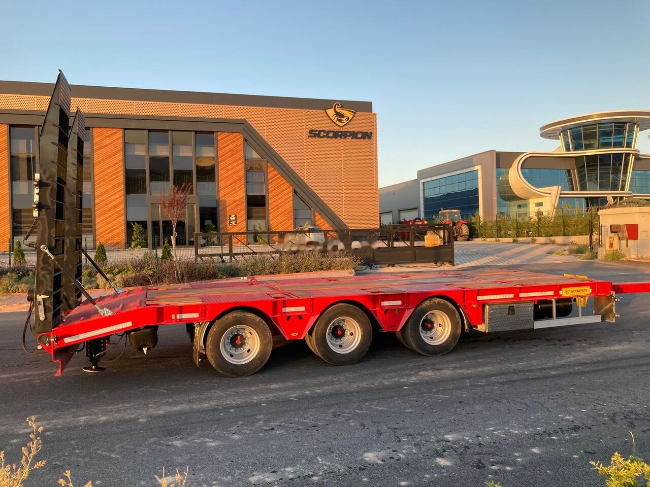 Tieflader Anhänger Für die Beförderung von schwere Technik, Zustand - NEU Scorpion Trailer SCORPION TRAILER NEW 3 AXLE TRIDEM TRAILER (MANUFACTURER COMPANY): das Bild 16