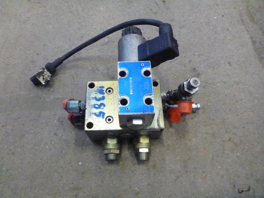 CAT 374 D Ventiler, 339-4353 - Hydraulik für Baumaschine: das Bild 1 CAT 374 D Ventiler, 339-4353 - Hydraulik für Baumaschine: das Bild 1