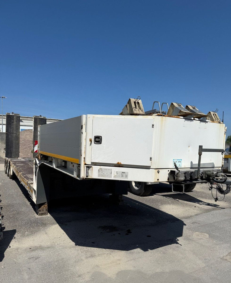 Doll Panther T3E-A, 61ton , 3.9m tele,Hyd Rampen 4.5m - Tieflader Auflieger: das Bild 3 Doll Panther T3E-A, 61ton , 3.9m tele,Hyd Rampen 4.5m - Tieflader Auflieger: das Bild 3