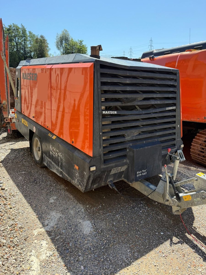 Kaeser M250 Kompressor, Anhänger trailer, 14bar - Luftkompressor: das Bild 2 Kaeser M250 Kompressor, Anhänger trailer, 14bar - Luftkompressor: das Bild 2