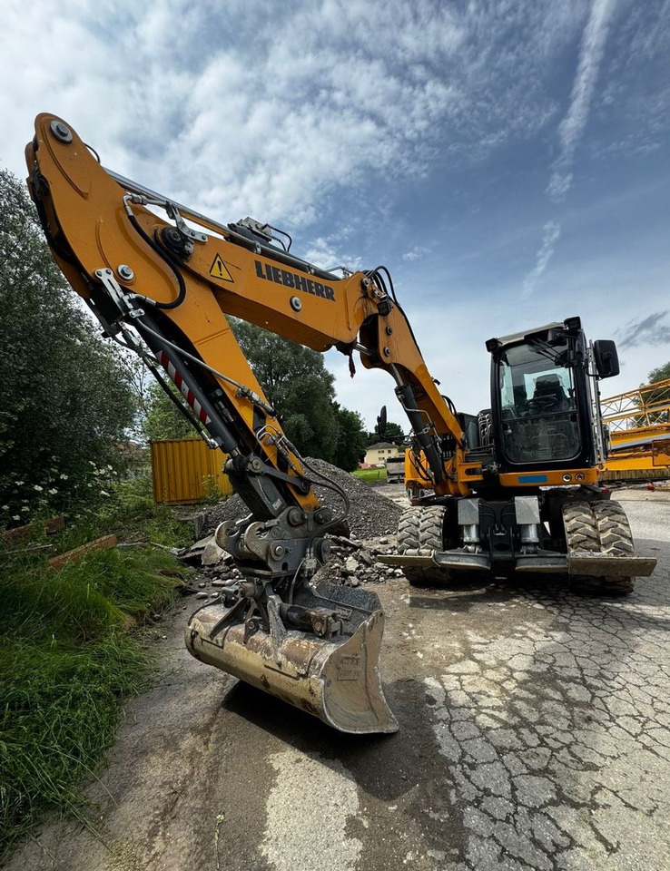 Liebherr A910 Compact Litronic,3 Schaufeln,Schnellwechsle - Mobilbagger: das Bild 2 Liebherr A910 Compact Litronic,3 Schaufeln,Schnellwechsle - Mobilbagger: das Bild 2