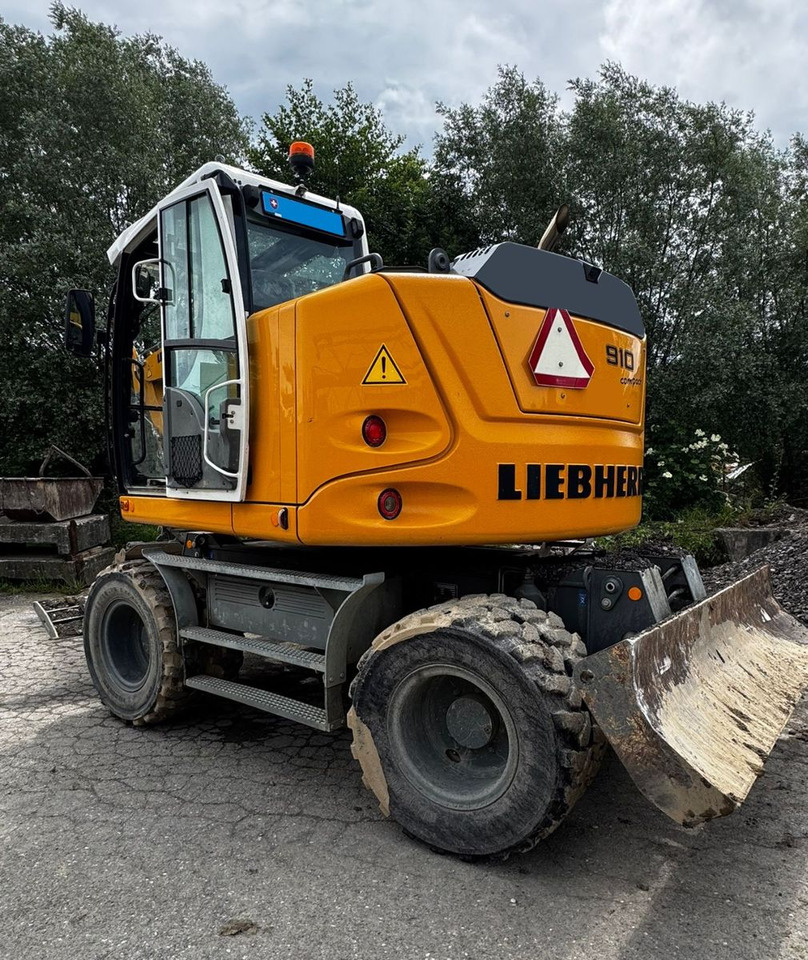 Liebherr A910 Compact Litronic,3 Schaufeln,Schnellwechsle - Mobilbagger: das Bild 3 Liebherr A910 Compact Litronic,3 Schaufeln,Schnellwechsle - Mobilbagger: das Bild 3