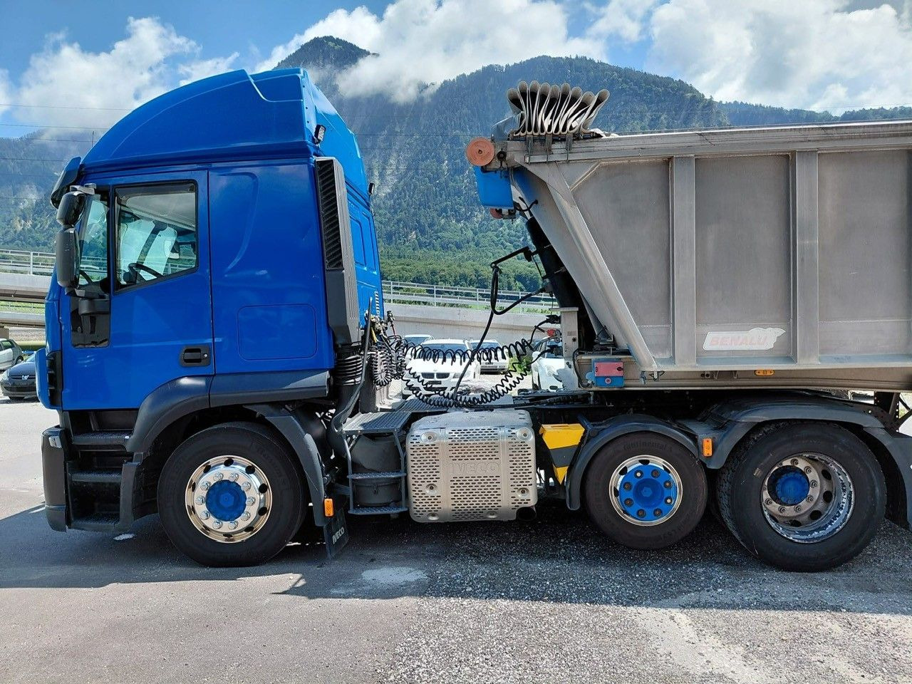Iveco 440S48TX Stralis 6x2, E6, Kipphydraulik - Sattelzugmaschine: das Bild 4 Iveco 440S48TX Stralis 6x2, E6, Kipphydraulik - Sattelzugmaschine: das Bild 4