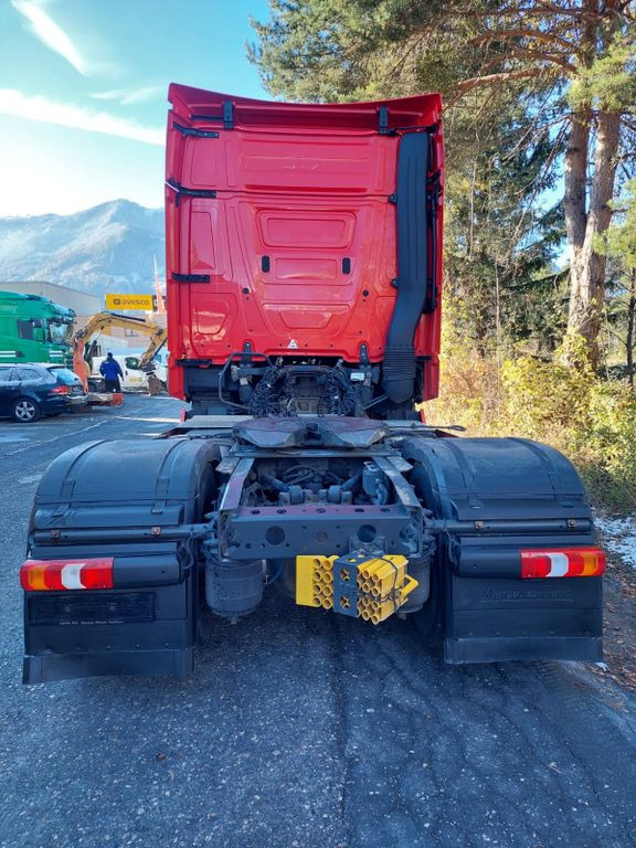 Mercedes-Benz Actros 1845 4x2, E6, Retarder, Schubbodenhydraul Mercedes-Benz Actros 1845 4x2, E6, Retarder, Schubbodenhydraul - Sattelzugmaschine: das Bild 4 Mercedes-Benz Actros 1845 4x2, E6, Retarder, Schubbodenhydraul Mercedes-Benz Actros 1845 4x2, E6, Retarder, Schubbodenhydraul - Sattelzugmaschine: das Bild 4