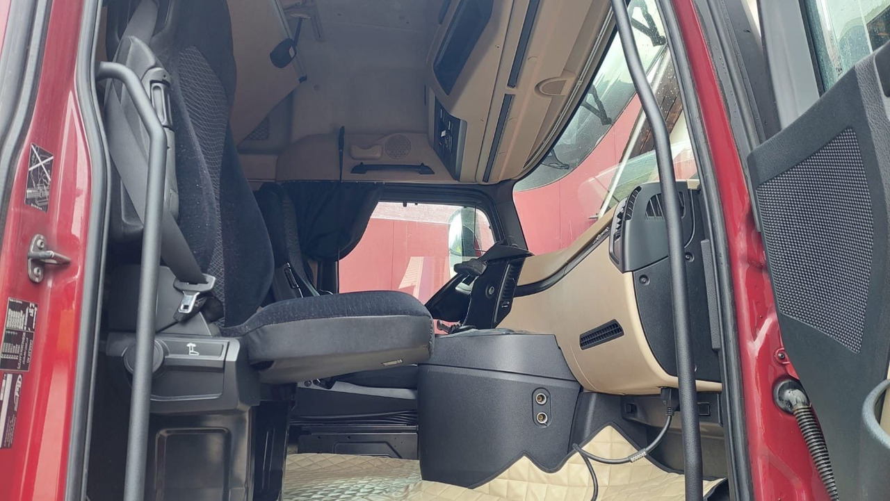 Sattelzugmaschine Mercedes-Benz Actros 1848 4x2, E6,Lowliner,verstellbare Sattel: das Bild 10