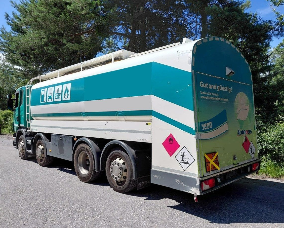 Scania G440 8x2, E5, Schwingenschloegel, 2 Kammern, ADR - Tankwagen: das Bild 5 Scania G440 8x2, E5, Schwingenschloegel, 2 Kammern, ADR - Tankwagen: das Bild 5