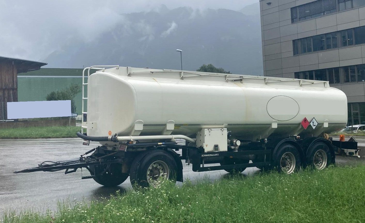 Schwarzmüller TH 3E, 3 Kammern, ADR, Benzin+Diesel, Fuel - Tankanhänger: das Bild 1 Schwarzmüller TH 3E, 3 Kammern, ADR, Benzin+Diesel, Fuel - Tankanhänger: das Bild 1