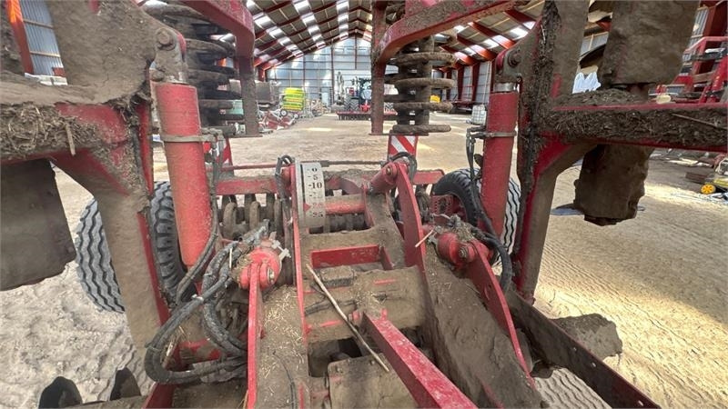 Horsch Terrano 6 RT Terrano 6RT - Scheibenegge: das Bild 4 Horsch Terrano 6 RT Terrano 6RT - Scheibenegge: das Bild 4