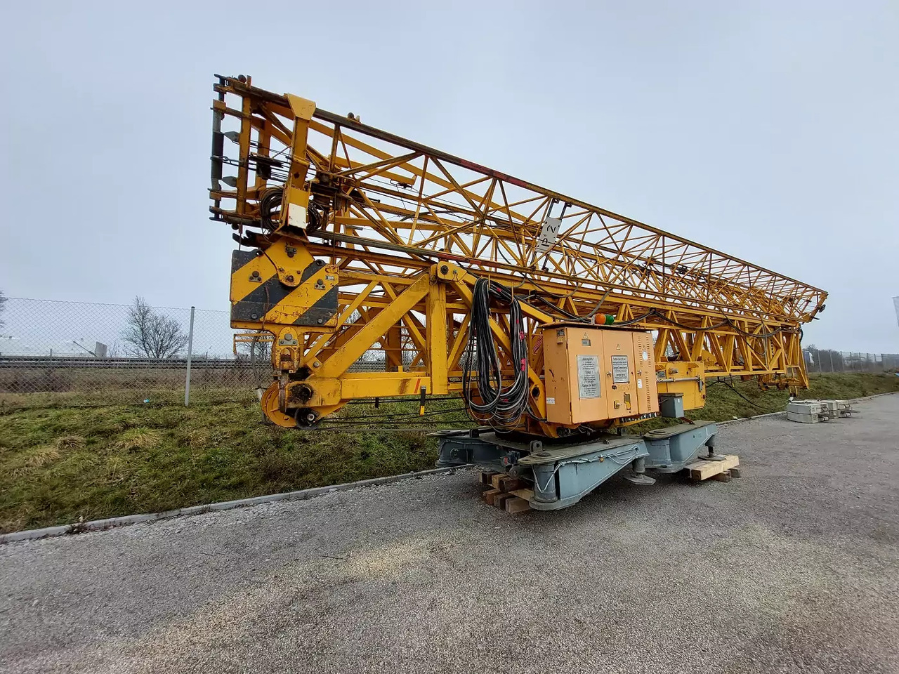 2002 Liebherr 71 K - Turmkran: das Bild 1 2002 Liebherr 71 K - Turmkran: das Bild 1