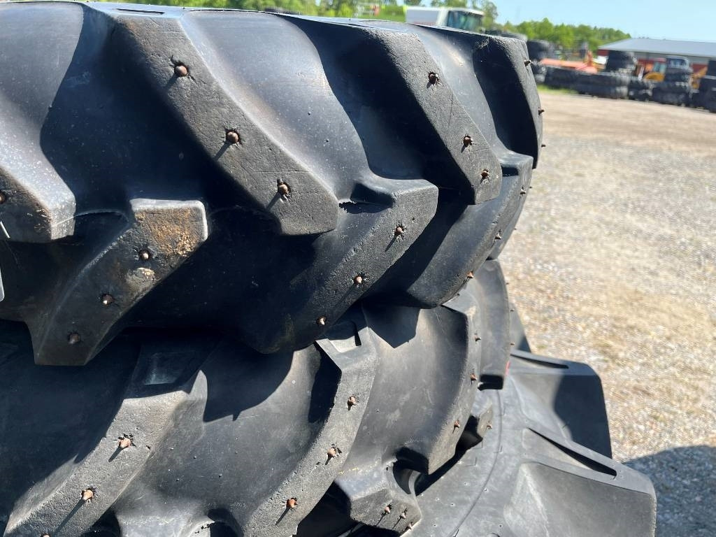 13,6 - 26 9,5-16 Däck Branson Minitraktor - Reifen für Landmaschine: das Bild 4 13,6 - 26 9,5-16 Däck Branson Minitraktor - Reifen für Landmaschine: das Bild 4