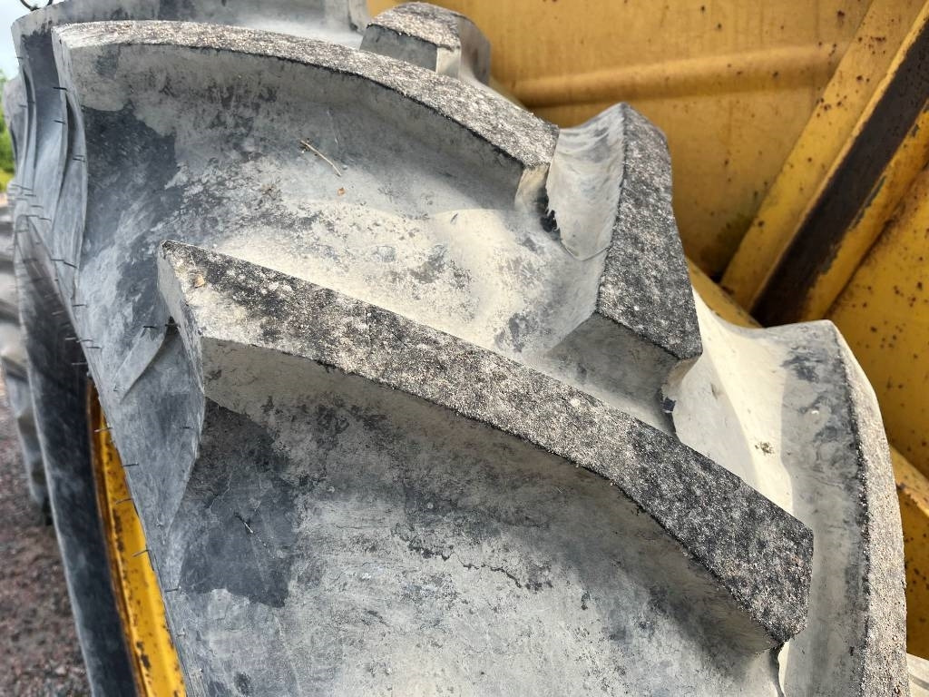 Alliance 18,4-30 14,9-24 till Volvo Bm 641 642 - Reifen für Baumaschine: das Bild 3 Alliance 18,4-30 14,9-24 till Volvo Bm 641 642 - Reifen für Baumaschine: das Bild 3
