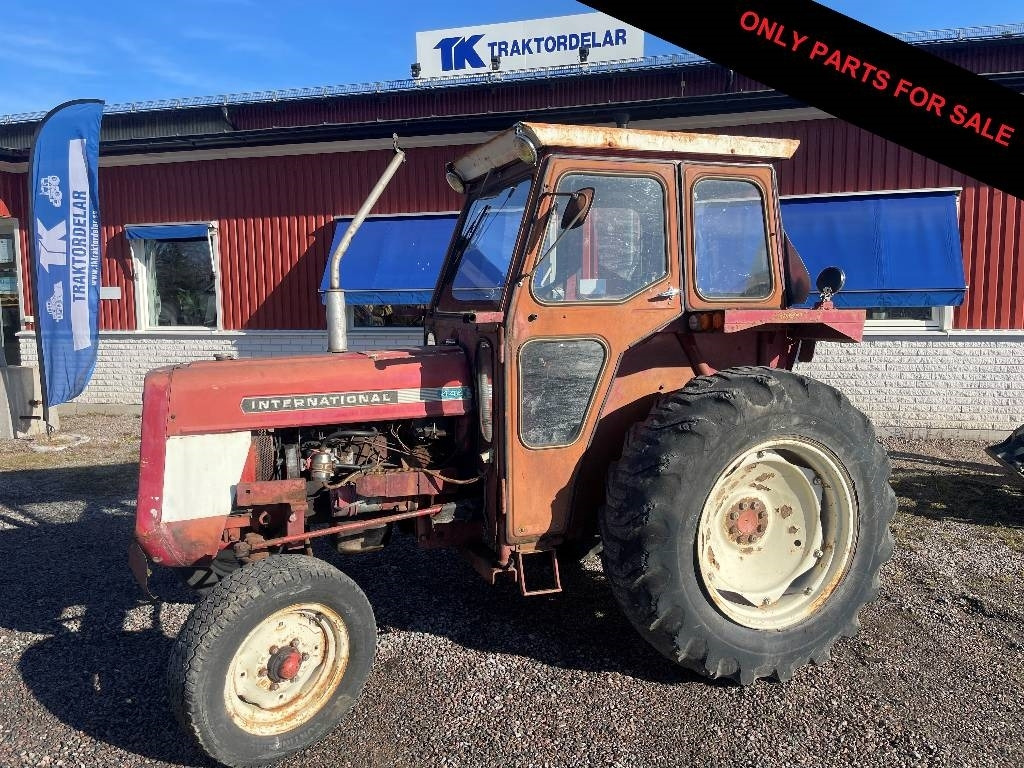 International 444 Dismantled: only spare parts - Traktor: das Bild 1 International 444 Dismantled: only spare parts - Traktor: das Bild 1