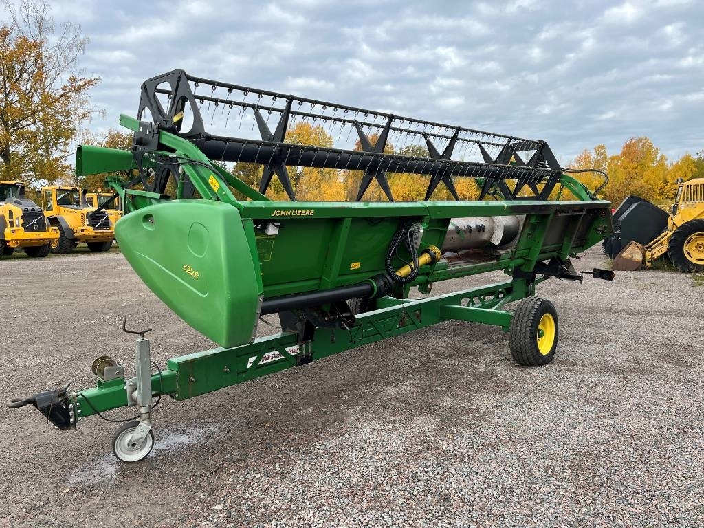 John Deere 622R Skärbord / Header 22 fot till JD T550 i - Zubehör für Erntemaschine: das Bild 3 John Deere 622R Skärbord / Header 22 fot till JD T550 i - Zubehör für Erntemaschine: das Bild 3