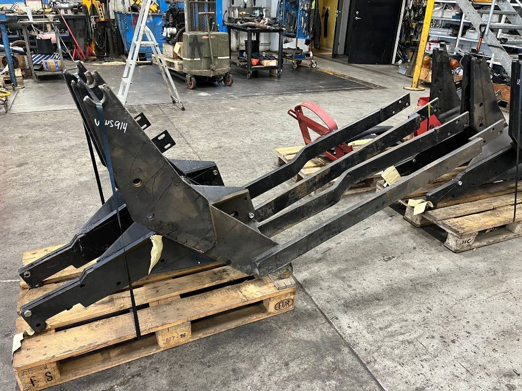 Lastarfäste Trima till Ursus Zetor - Frontlader für Traktor: das Bild 1 Lastarfäste Trima till Ursus Zetor - Frontlader für Traktor: das Bild 1