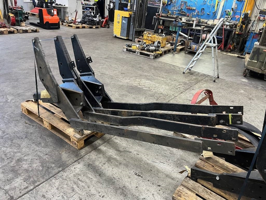 Lastarfäste Trima till Ursus Zetor - Frontlader für Traktor: das Bild 2 Lastarfäste Trima till Ursus Zetor - Frontlader für Traktor: das Bild 2