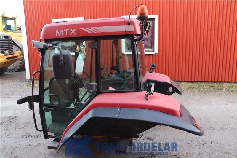 McCormick MTX 185 - Fahrerhaus für Landmaschine: das Bild 4 McCormick MTX 185 - Fahrerhaus für Landmaschine: das Bild 4