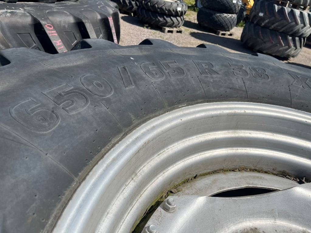 Michelin 650/65R38 till Case MX 135 - Reifen für Landmaschine: das Bild 4 Michelin 650/65R38 till Case MX 135 - Reifen für Landmaschine: das Bild 4