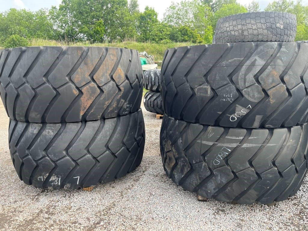 Michelin 800/65R29 XLD Volvo L150 L180 - Komplettrad: das Bild 1 Michelin 800/65R29 XLD Volvo L150 L180 - Komplettrad: das Bild 1