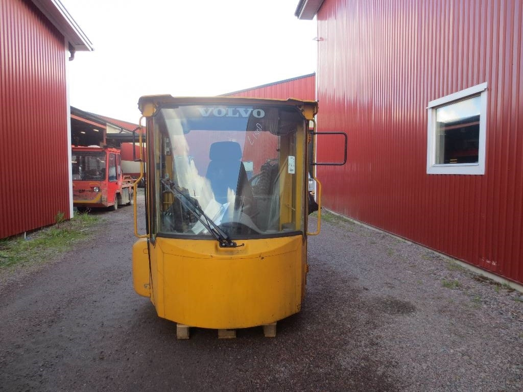 Volvo L 180 D - Fahrerhaus für Baumaschine: das Bild 1 Volvo L 180 D - Fahrerhaus für Baumaschine: das Bild 1