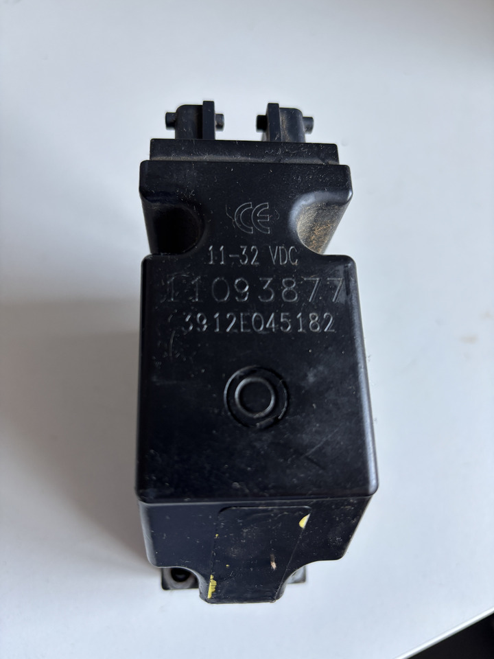Cewka elektrozawór Danfoss 11093877 11235797 PVG32 - Elektrische Ausrüstung für Landmaschine: das Bild 1 Cewka elektrozawór Danfoss 11093877 11235797 PVG32 - Elektrische Ausrüstung für Landmaschine: das Bild 1