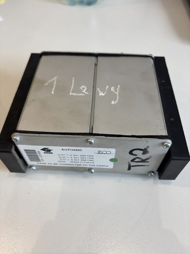Claas Axion Arion C-MATIC - moduł sterownik ECU Auto5DC 4301385H02 - Steuergerät für Landmaschine: das Bild 3 Claas Axion Arion C-MATIC - moduł sterownik ECU Auto5DC 4301385H02 - Steuergerät für Landmaschine: das Bild 3