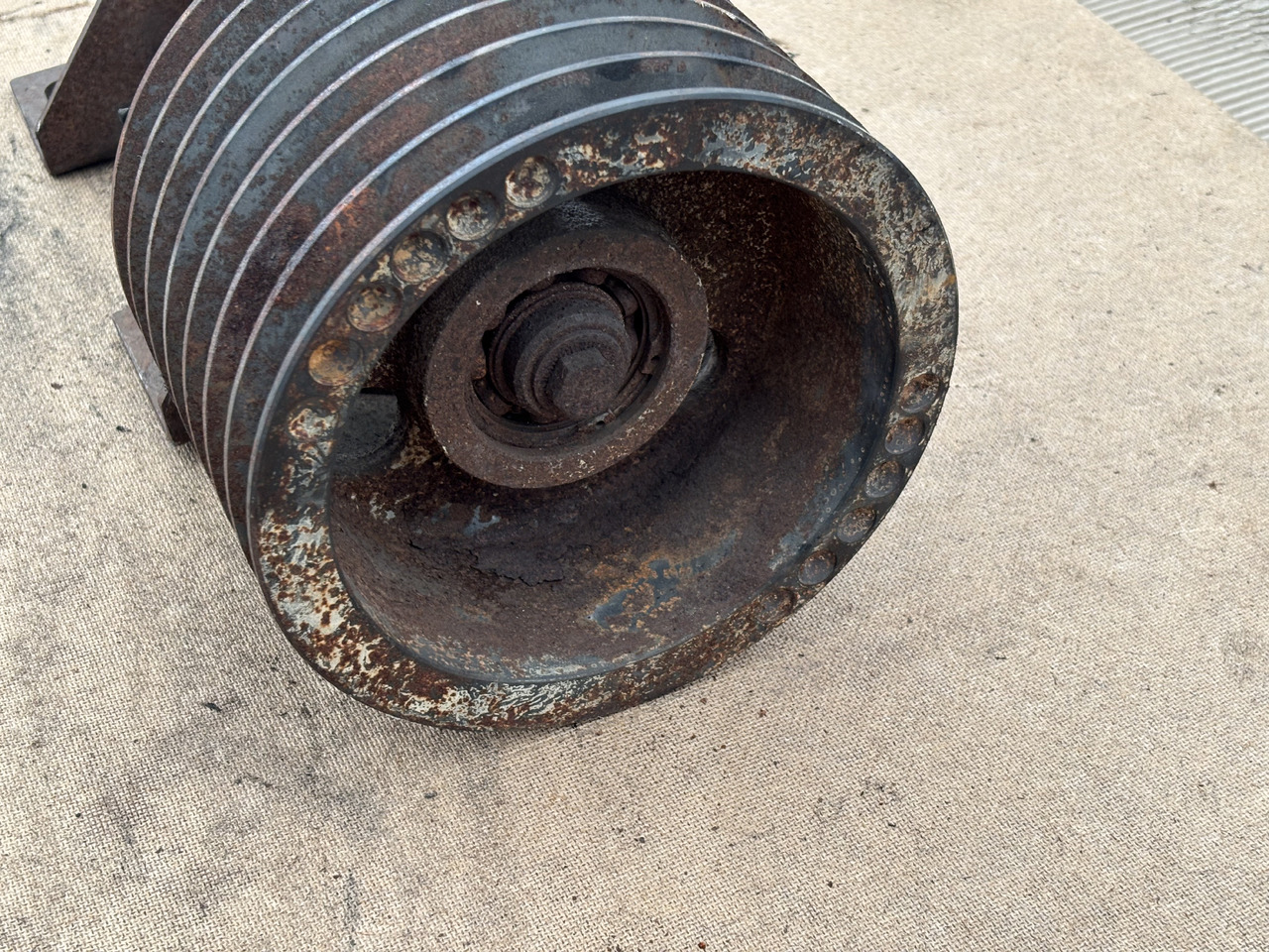 Claas Lexion 780 Koło Pasowe 7 rzędowe z mocowaniem - Riemen für Mähdrescher: das Bild 1 Claas Lexion 780 Koło Pasowe 7 rzędowe z mocowaniem - Riemen für Mähdrescher: das Bild 1