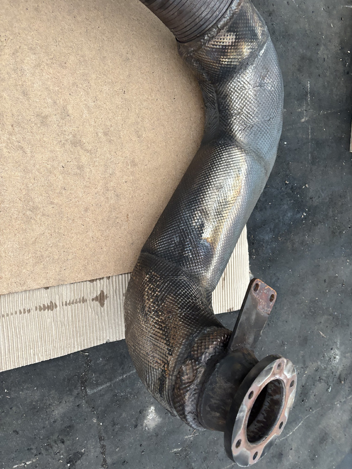 Claas Lexion 780 Rura Wydechowa Wydech EXHAUST PIPE ISO 0007804091 00 07819781 - Auspuff für Mähdrescher: das Bild 5 Claas Lexion 780 Rura Wydechowa Wydech EXHAUST PIPE ISO 0007804091 00 07819781 - Auspuff für Mähdrescher: das Bild 5