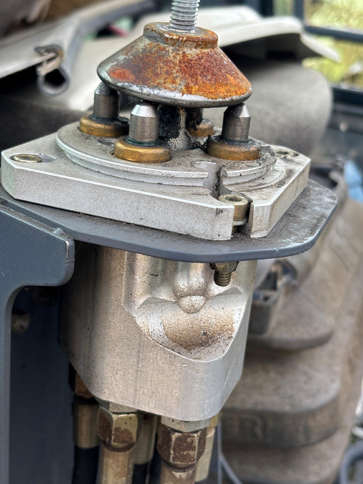 DAVID BROWN Mechanizm pilota Zawór Joystick C9634113133 - Hydraulik ventil: das Bild 1 DAVID BROWN Mechanizm pilota Zawór Joystick C9634113133 - Hydraulik ventil: das Bild 1