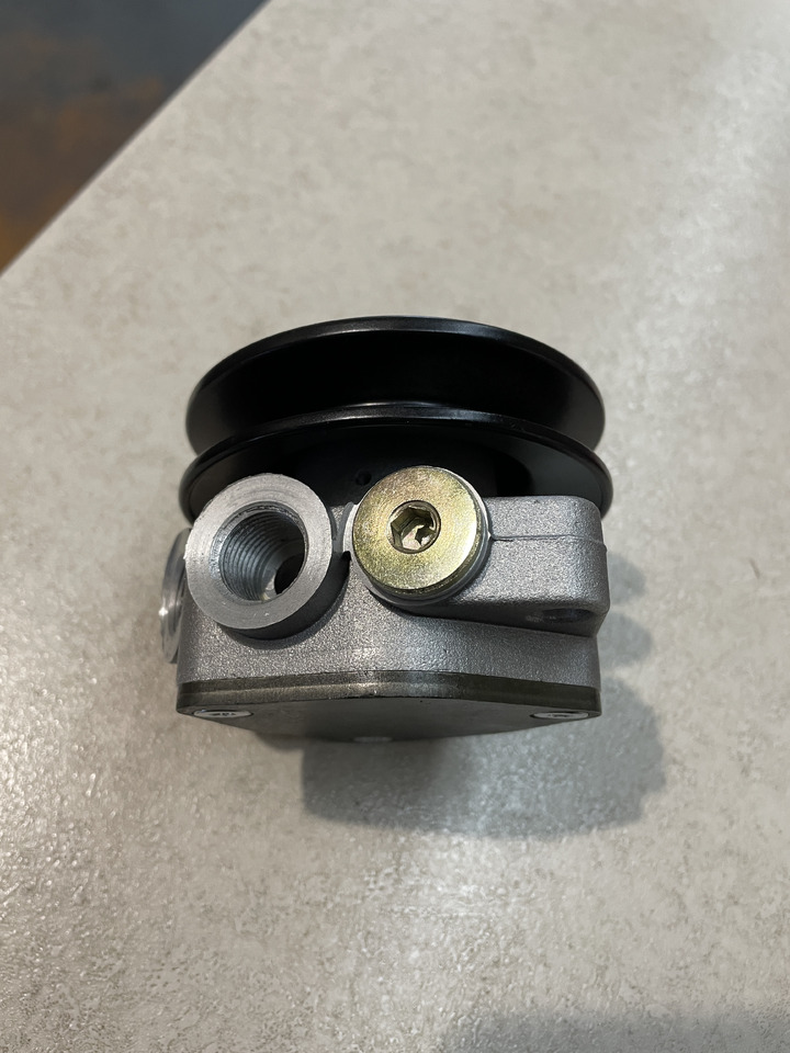 Deutz Agrotron - pompa paliwa zasilająca 02112672 - Kraftstoffpumpe für Traktor: das Bild 4 Deutz Agrotron - pompa paliwa zasilająca 02112672 - Kraftstoffpumpe für Traktor: das Bild 4