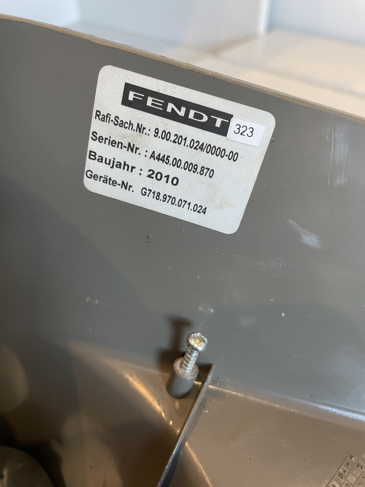 Fendt 920 -pulpit panel sterujący F718970071020 - Fahrerhaus und Interieur für Landmaschine: das Bild 5 Fendt 920 -pulpit panel sterujący F718970071020 - Fahrerhaus und Interieur für Landmaschine: das Bild 5