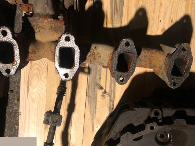 Iveco F4CE04 - Kolektor Wydechowy - Abgaskrümmer für Landmaschine: das Bild 1 Iveco F4CE04 - Kolektor Wydechowy - Abgaskrümmer für Landmaschine: das Bild 1