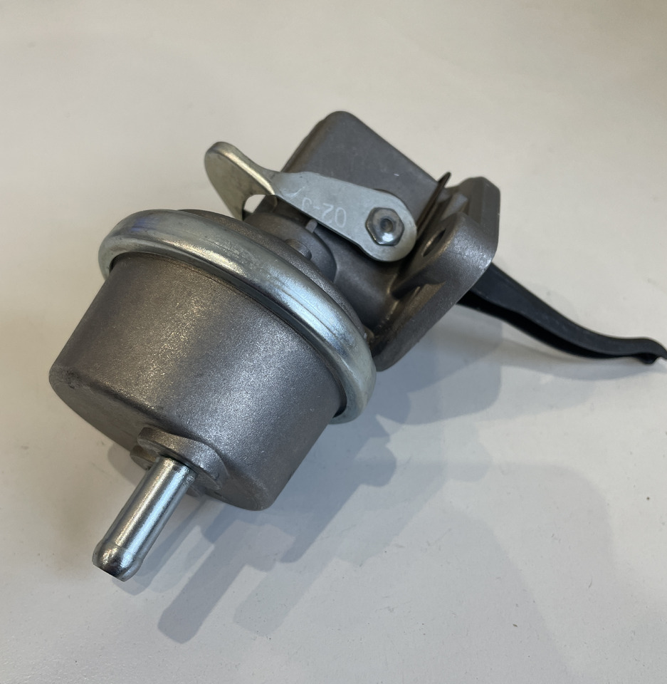 John Deere - mechaniczna pompa paliwa RE61260 - Kraftstoffpumpe für Landmaschine: das Bild 3 John Deere - mechaniczna pompa paliwa RE61260 - Kraftstoffpumpe für Landmaschine: das Bild 3