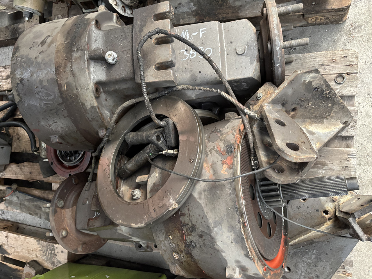 Massey Ferguson 3690 Obudowa Hamulca Tylnego Prawa 3616544M2 - Bremszubehör für Landmaschine: das Bild 5 Massey Ferguson 3690 Obudowa Hamulca Tylnego Prawa 3616544M2 - Bremszubehör für Landmaschine: das Bild 5