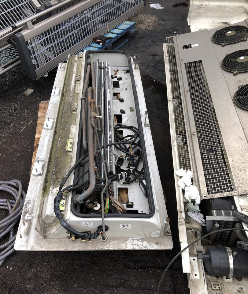 Mercedes Setra Evobus-części róźne/autobus-chłodnica wentylatory klimatyzacji - Klimaanlage Ersatzteil für Bus: das Bild 2 Mercedes Setra Evobus-części róźne/autobus-chłodnica wentylatory klimatyzacji - Klimaanlage Ersatzteil für Bus: das Bild 2