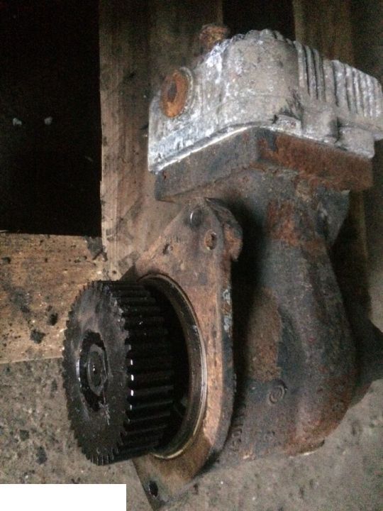 Spręźarka Fendt 726 - Druckluftbremse für Landmaschine: das Bild 2 Spręźarka Fendt 726 - Druckluftbremse für Landmaschine: das Bild 2