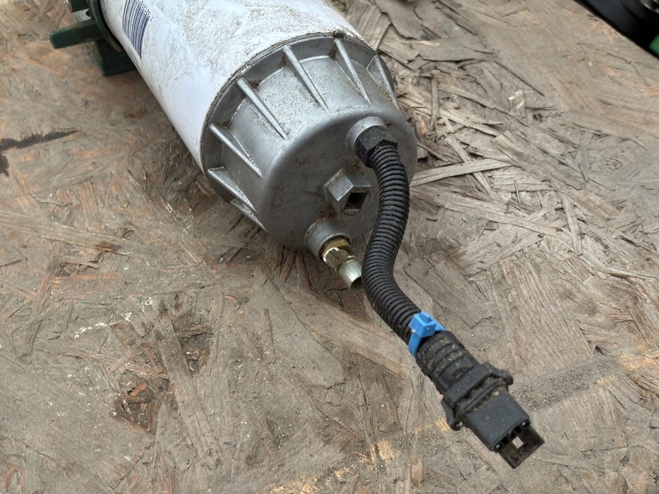 VOLVO Racor F01440 Filtr Paliwa z Separatorem - Kraftstofffilter für LKW: das Bild 2 VOLVO Racor F01440 Filtr Paliwa z Separatorem - Kraftstofffilter für LKW: das Bild 2