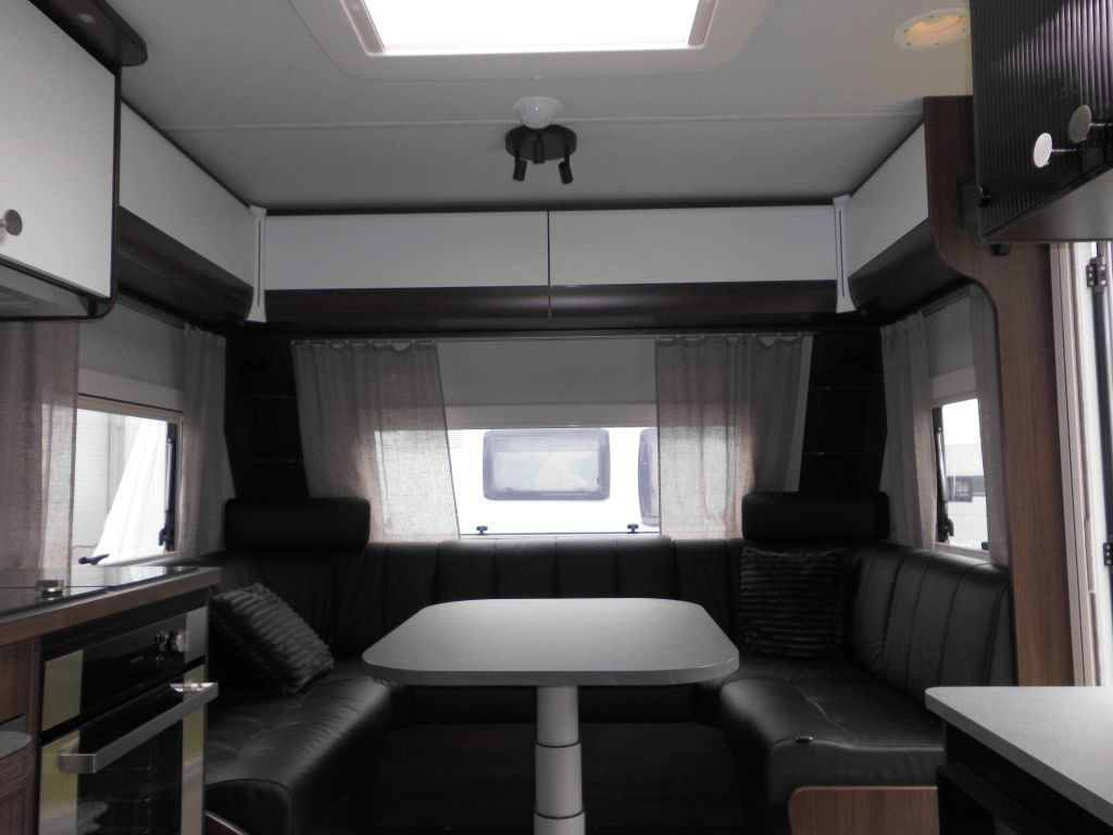 Polar Blackline 590 BFW -15% *TOP-ANGEBOT* LEDER ALDE - Wohnwagen: das Bild 5 Polar Blackline 590 BFW -15% *TOP-ANGEBOT* LEDER ALDE - Wohnwagen: das Bild 5