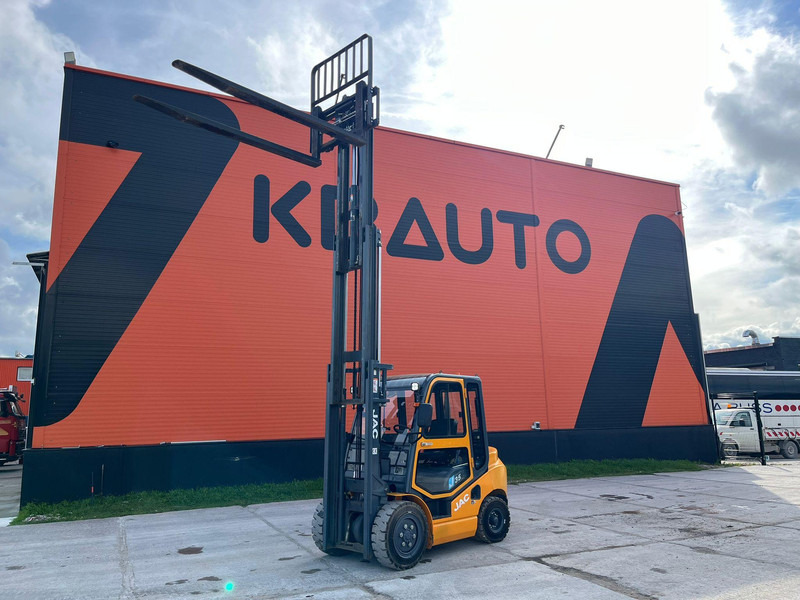Jac CPCD 35 J RATED CAPACITY 3500 kg / LIFTING HEIGHT 4800 mm - Dieselstapler: das Bild 1 Jac CPCD 35 J RATED CAPACITY 3500 kg / LIFTING HEIGHT 4800 mm - Dieselstapler: das Bild 1