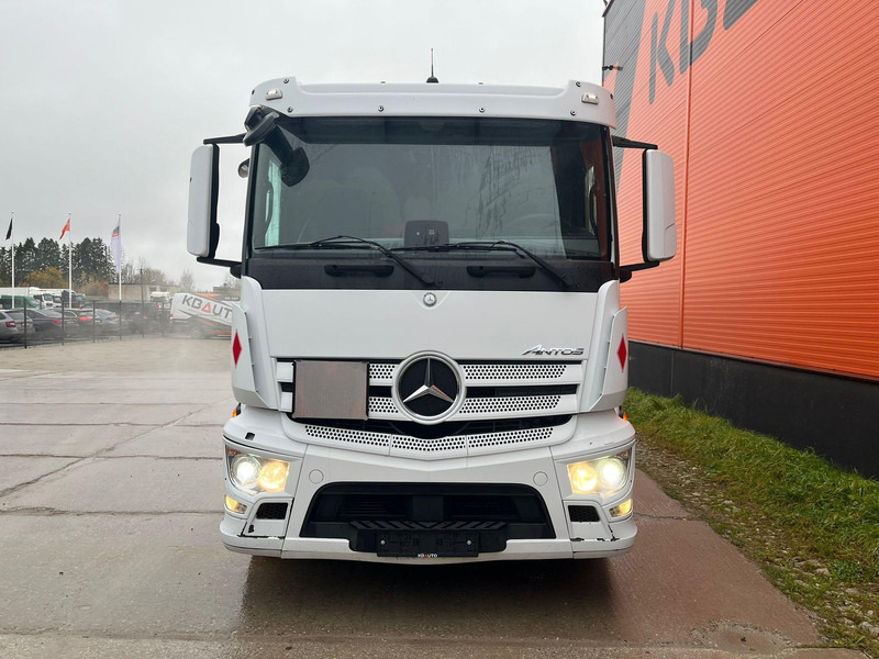 Mercedes-Benz Antos 2543 6x2*4 LIFTABLE BOX ROOF / BOX L=7773 mm - Koffer LKW: das Bild 2 Mercedes-Benz Antos 2543 6x2*4 LIFTABLE BOX ROOF / BOX L=7773 mm - Koffer LKW: das Bild 2