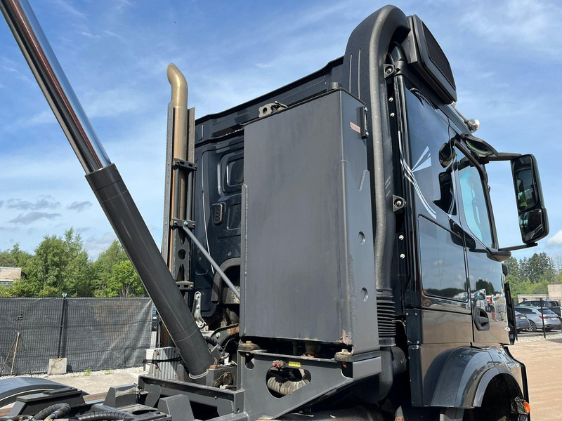 Kipper Mercedes-Benz Arocs 3253 8x4 2019: das Bild 16