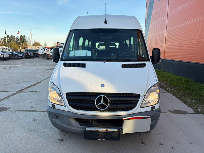 Mercedes-Benz Sprinter 516 CDI 12 SEATS / WHEELCHAIR LIFT - Kleinbus, Personentransporter: das Bild 2 Mercedes-Benz Sprinter 516 CDI 12 SEATS / WHEELCHAIR LIFT - Kleinbus, Personentransporter: das Bild 2