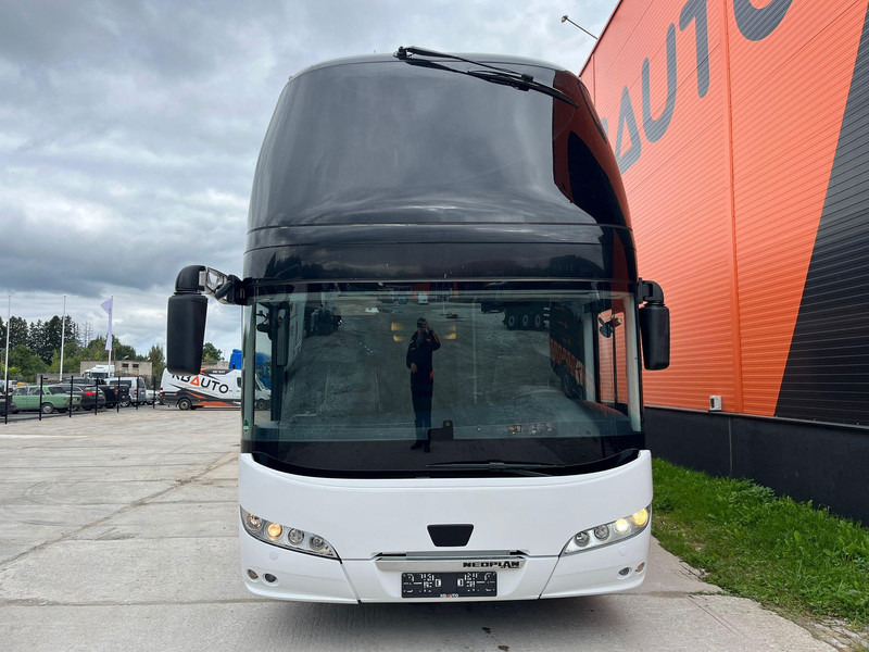 Neoplan SKYLINER L 6x2*4 77 SEATS / AC / AUXILIARY HEATING / WC - Doppeldeckerbus: das Bild 2 Neoplan SKYLINER L 6x2*4 77 SEATS / AC / AUXILIARY HEATING / WC - Doppeldeckerbus: das Bild 2