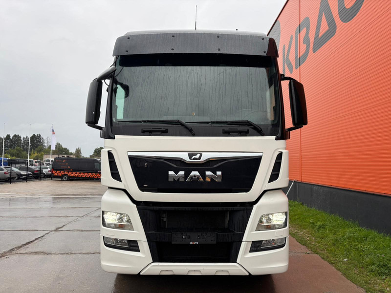 MAN TGX 28.480 6x2 XXL CAB / INTARDER / DOUBLE BOGIE - Sattelzugmaschine: das Bild 3 MAN TGX 28.480 6x2 XXL CAB / INTARDER / DOUBLE BOGIE - Sattelzugmaschine: das Bild 3